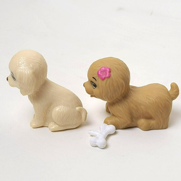 Mattel 2016 Barbie Pet Dog Figure Squirt Toy Golden Retriever Puppy w Bone & Pal - Picture 3 of 7